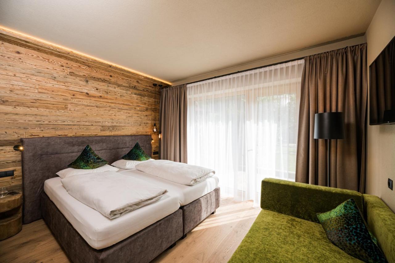 Myloisl Apartments Лутаго Екстериор снимка